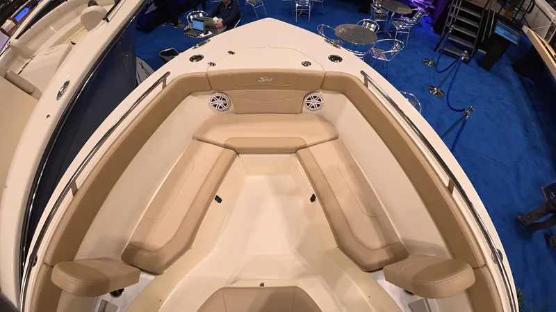 Slide: The Image of Scout 240 XSF 2026 - 20