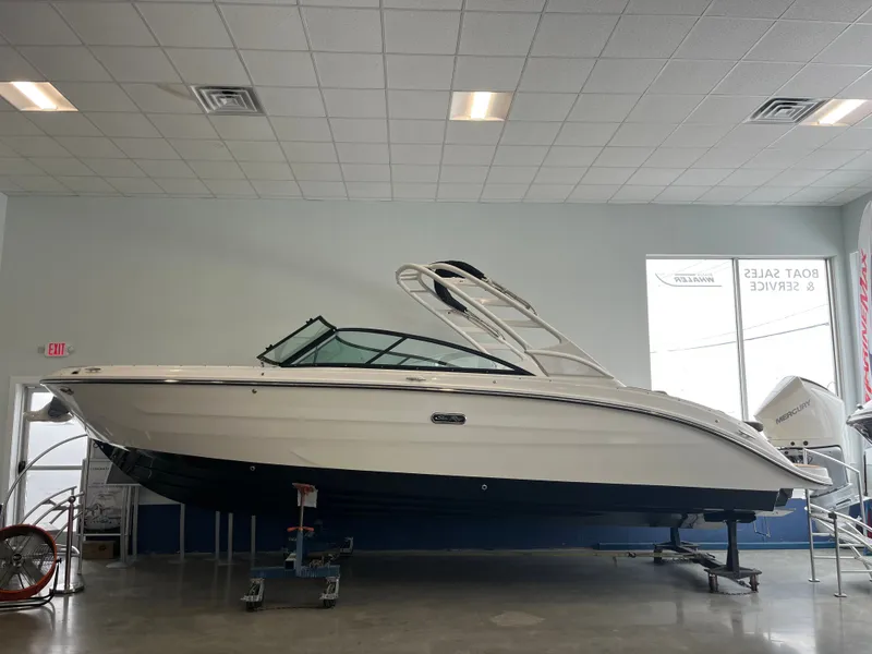 Slide: The Image of Sea Ray SDX 270 Outboard 2026 - 0
