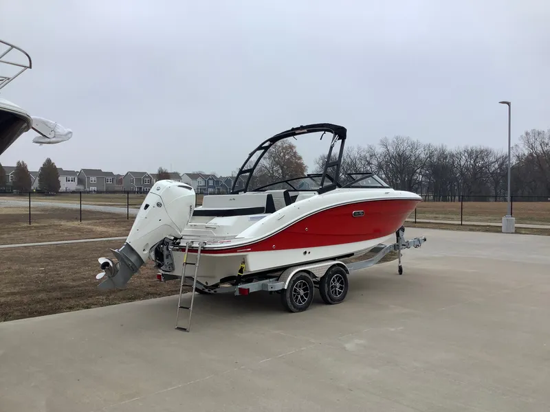 Slide: The Image of Sea Ray SPX 210 Outboard 2026 - 1