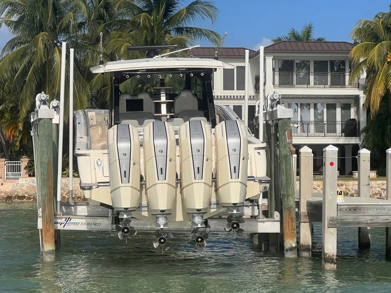 Slide: The Image of Scout 530 LXF 2025 - 3