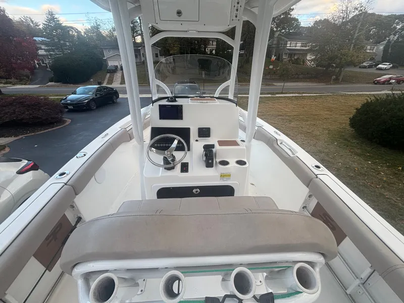 Slide: The Image of Sea Pro 219 Center Console 2020 - 14