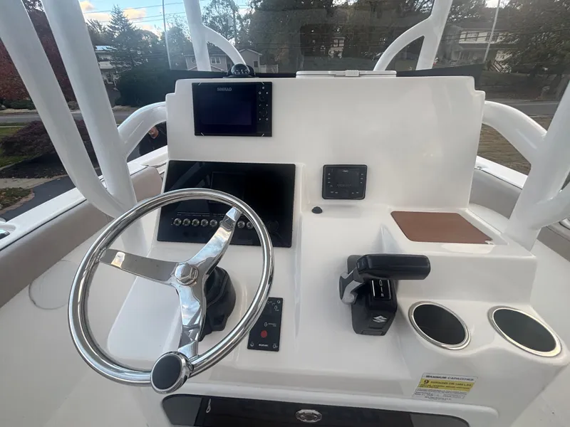 Slide: The Image of Sea Pro 219 Center Console 2020 - 21