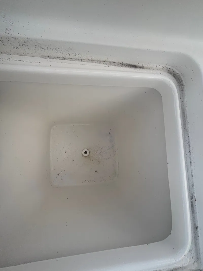 Slide: The Image of Sea Pro 219 Center Console 2020 - 31