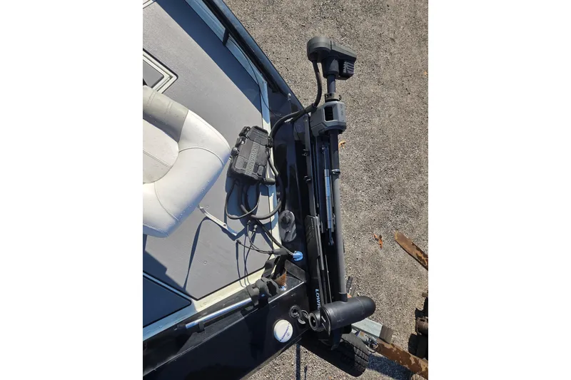 Slide: The Image of 2020 Crestliner 2000 Bay boat with trolling motor and seat, viewed from above. - 12