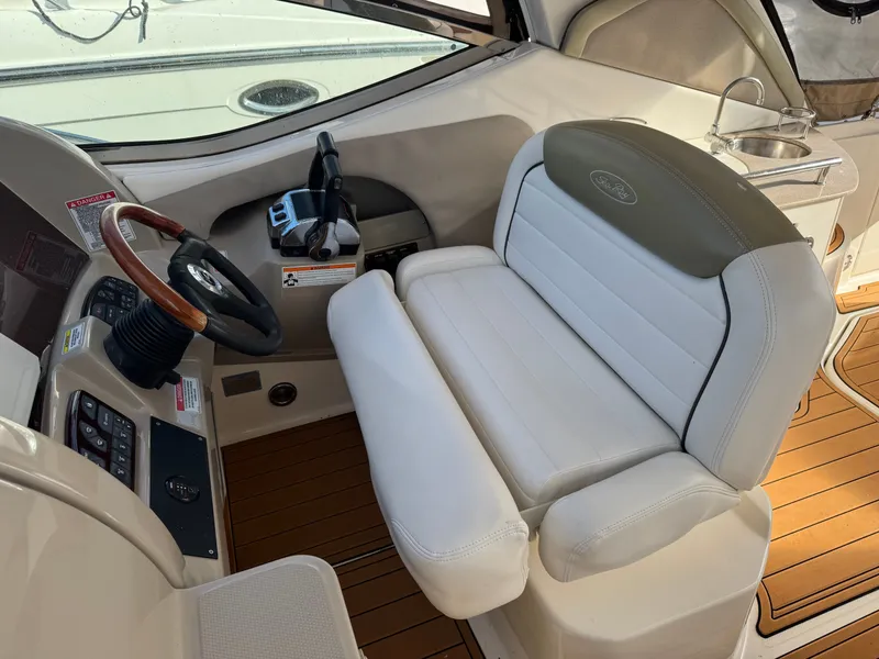 Slide: The Image of Sea Ray 290 Sundancer 2007 - 12