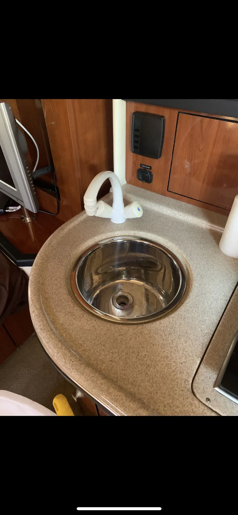 Slide: The Image of Sea Ray 290 Sundancer 2007 - 26