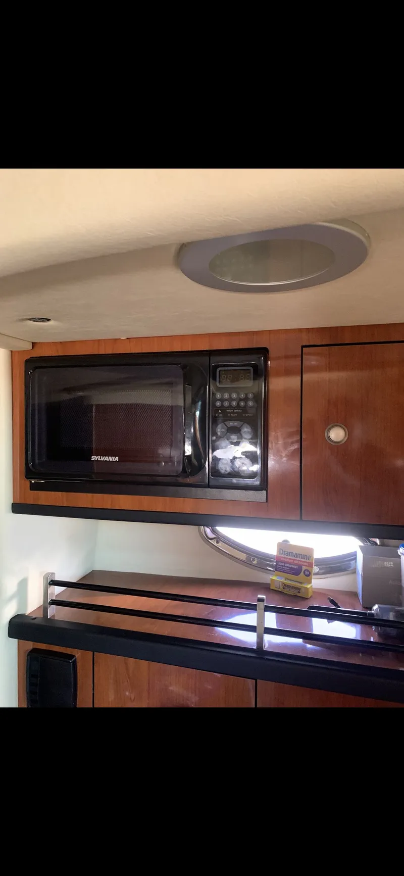 Slide: The Image of Sea Ray 290 Sundancer 2007 - 27