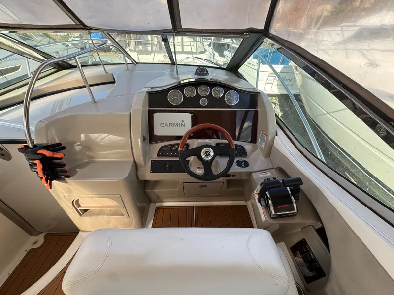 Slide: The Image of Sea Ray 290 Sundancer 2007 - 9