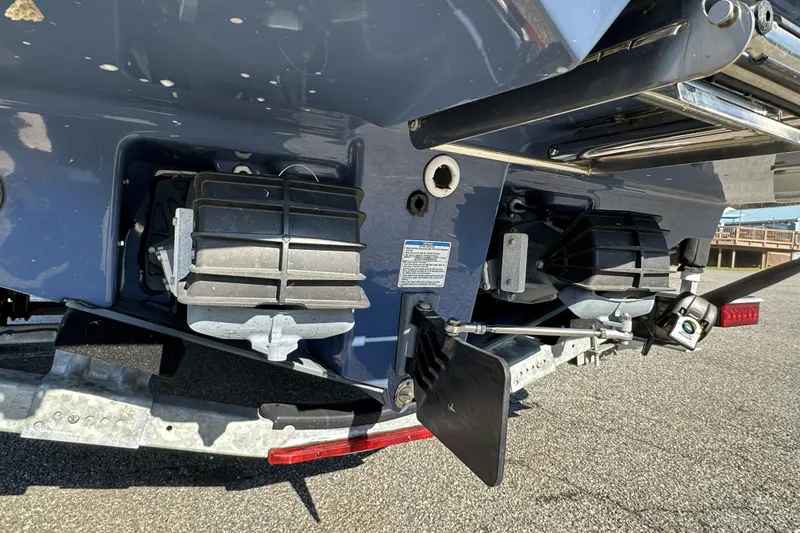 Slide: The Image of 2023 Yamaha Boats 252 FSH Sport jet propulsion system close-up. - 10