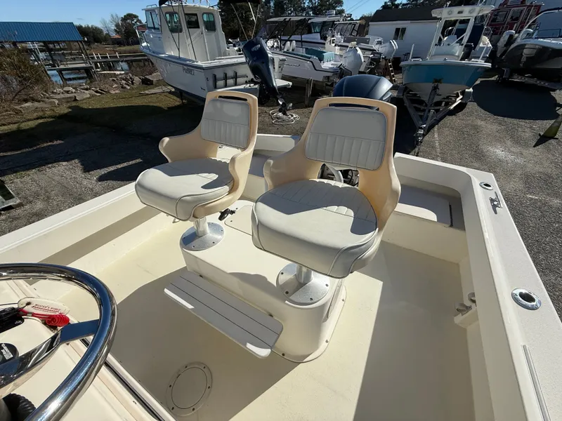 Slide: The Image of Parker Marine 2100 Special Edition 2001 - 16