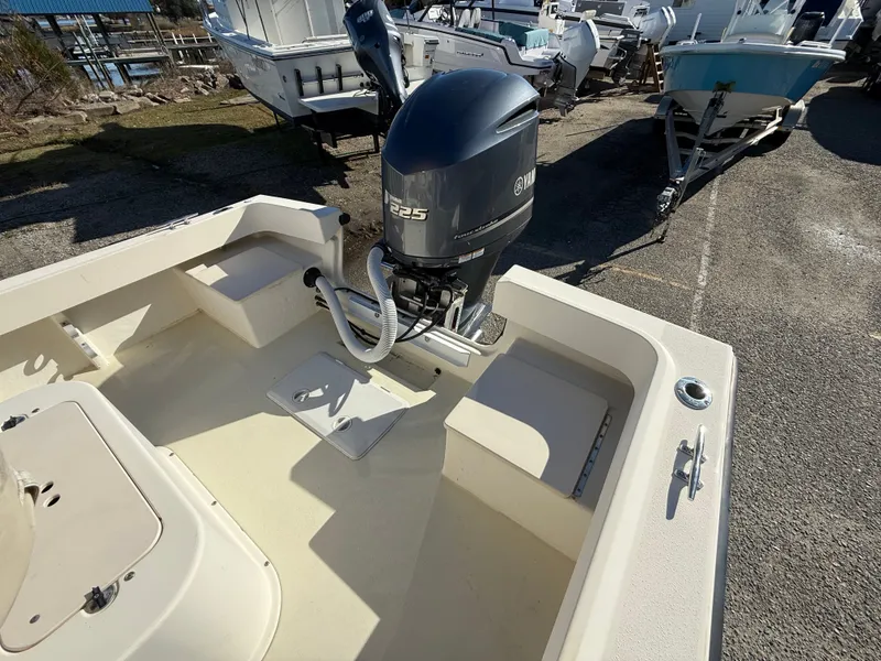 Slide: The Image of Parker Marine 2100 Special Edition 2001 - 17