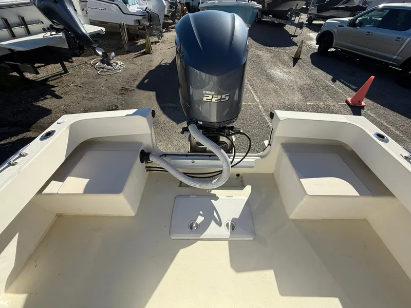 Slide: The Image of Parker Marine 2100 Special Edition 2001 - 19