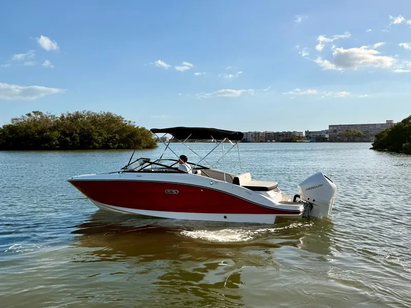 Slide: The Image of Sea Ray SPX 210 Outboard 2026 - 15
