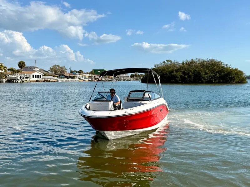 Slide: The Image of Sea Ray SPX 210 Outboard 2026 - 22