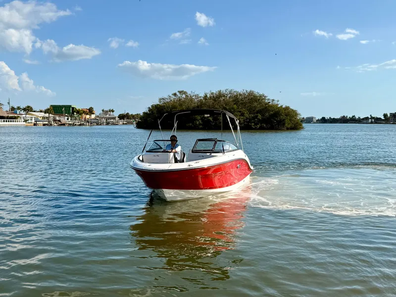 Slide: The Image of Sea Ray SPX 210 Outboard 2026 - 23