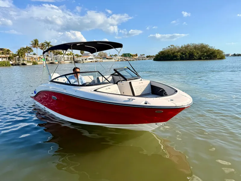 Slide: The Image of Sea Ray SPX 210 Outboard 2026 - 28