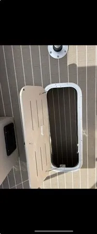 Slide: The Image of Bentley Pontoons Legacy Navigator 243 2026 - 19