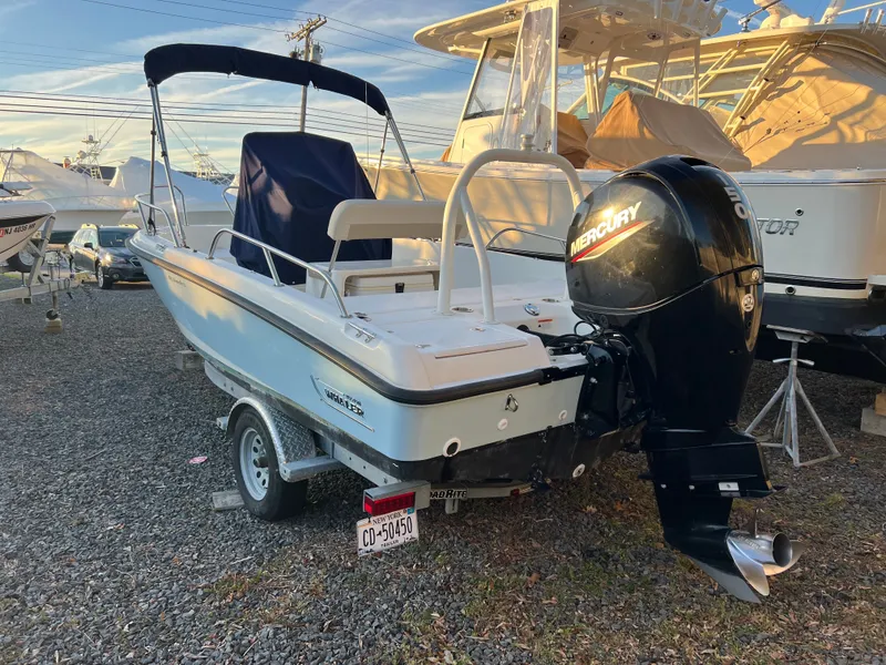 Slide: The Image of Boston Whaler 180 Dauntless 2021 - 3