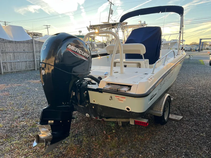 Slide: The Image of Boston Whaler 180 Dauntless 2021 - 4