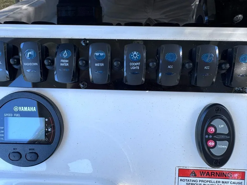 Slide: The Image of Sea Hunt Ultra 219 2022 - 26