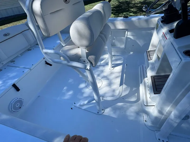 Slide: The Image of Sea Hunt Ultra 219 2022 - 33