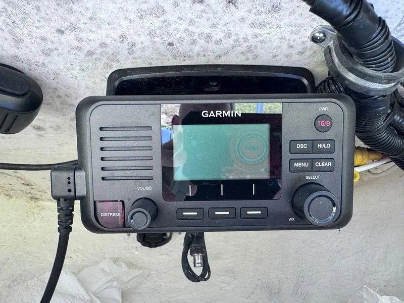 Slide: The Image of Sea Hunt Ultra 219 2022 - 5