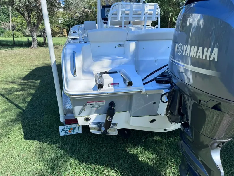 Slide: The Image of Sea Hunt Ultra 219 2022 - 59