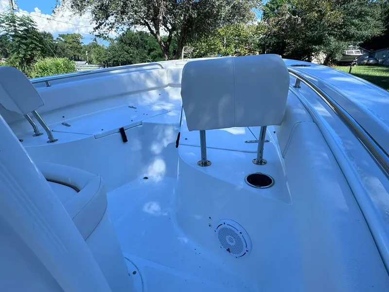 Slide: The Image of Sea Hunt Ultra 219 2022 - 6