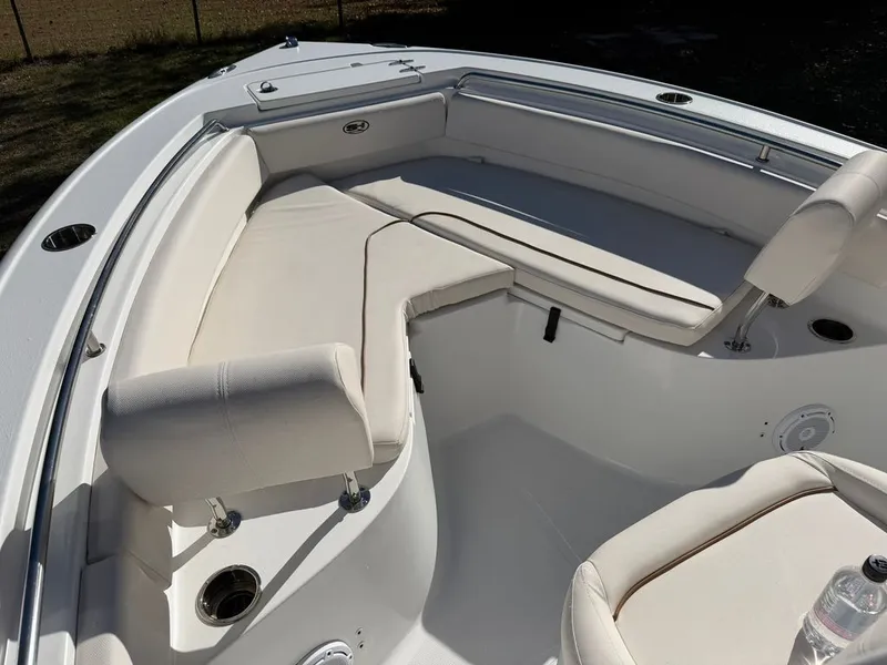 Slide: The Image of Sea Hunt Ultra 219 2022 - 9