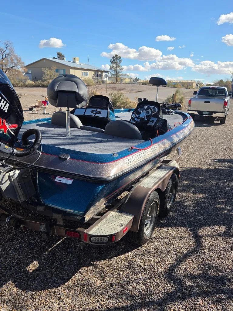 Slide: The Image of Skeeter ZX200 2009 - 2