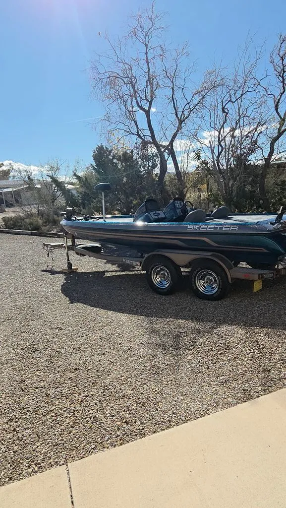 Slide: The Image of Skeeter ZX200 2009 - 3