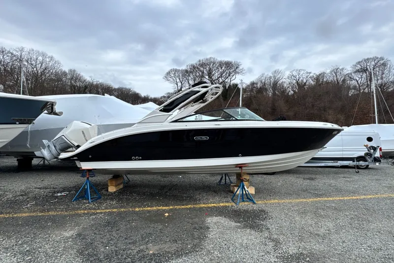 Slide: The Image of Sea Ray SDX 250 Outboard 2026 - 0
