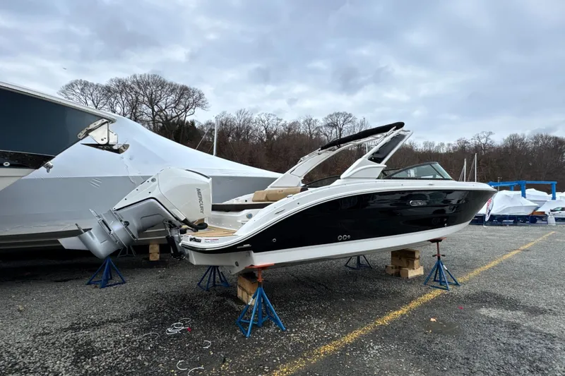 Slide: The Image of Sea Ray SDX 250 Outboard 2026 - 2