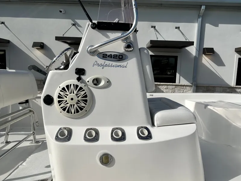 Slide: The Image of Blazer Bay 2420 Professional 2008 - 11