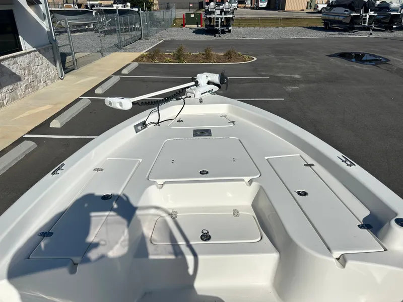 Slide: The Image of Blazer Bay 2420 Professional 2008 - 16