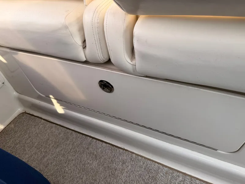 Slide: The Image of Sea Ray Sundancer 320 2003 - 19