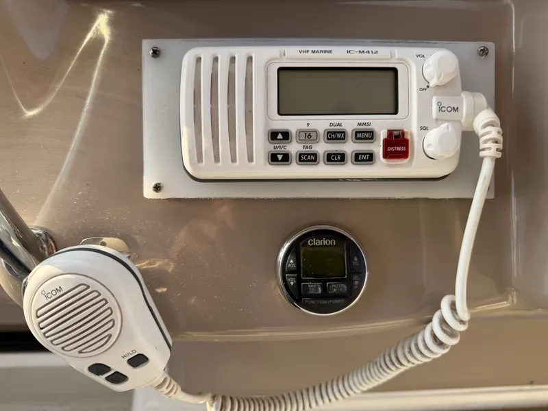 Slide: The Image of Sea Ray Sundancer 320 2003 - 21