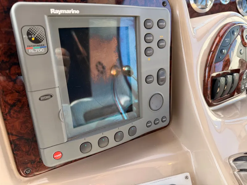 Slide: The Image of Sea Ray Sundancer 320 2003 - 22