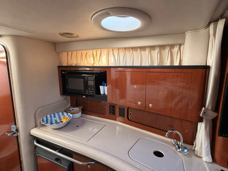 Slide: The Image of Sea Ray Sundancer 320 2003 - 40