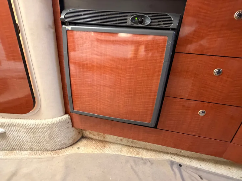 Slide: The Image of Sea Ray Sundancer 320 2003 - 41