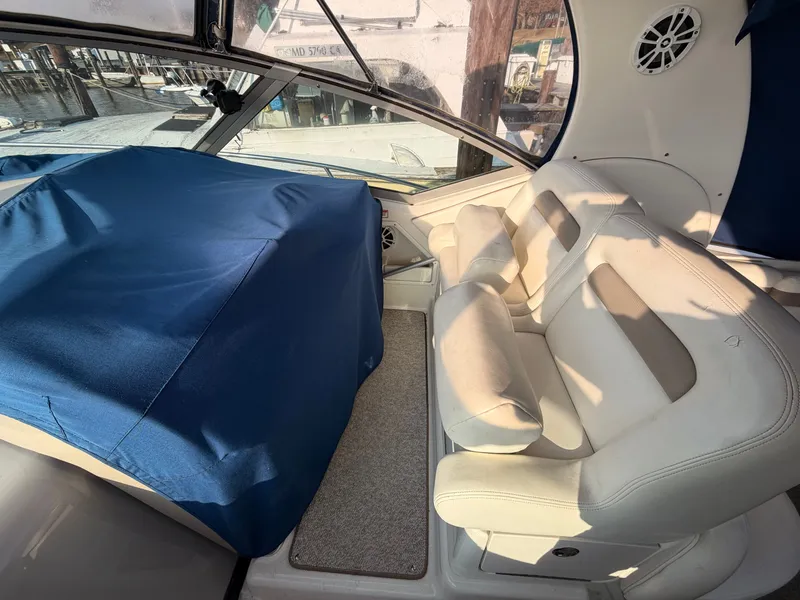 Slide: The Image of Sea Ray Sundancer 320 2003 - 5