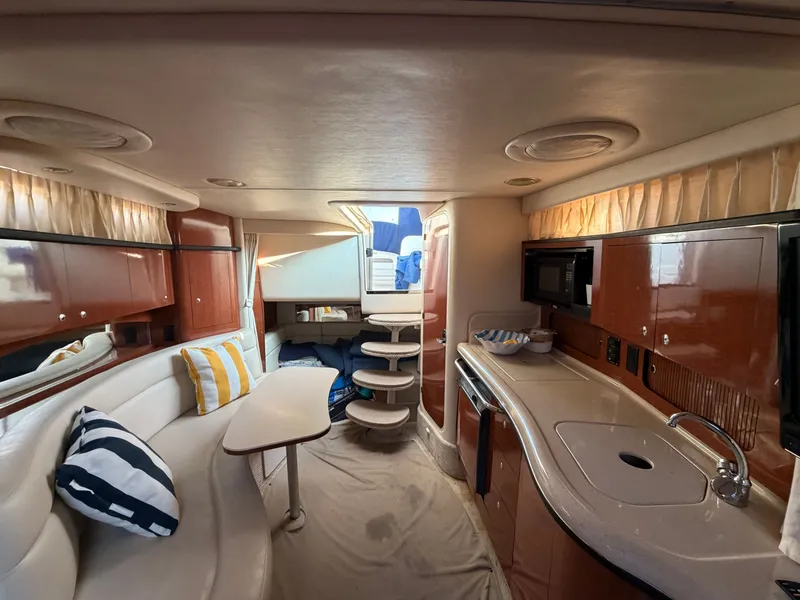 Slide: The Image of Sea Ray Sundancer 320 2003 - 53