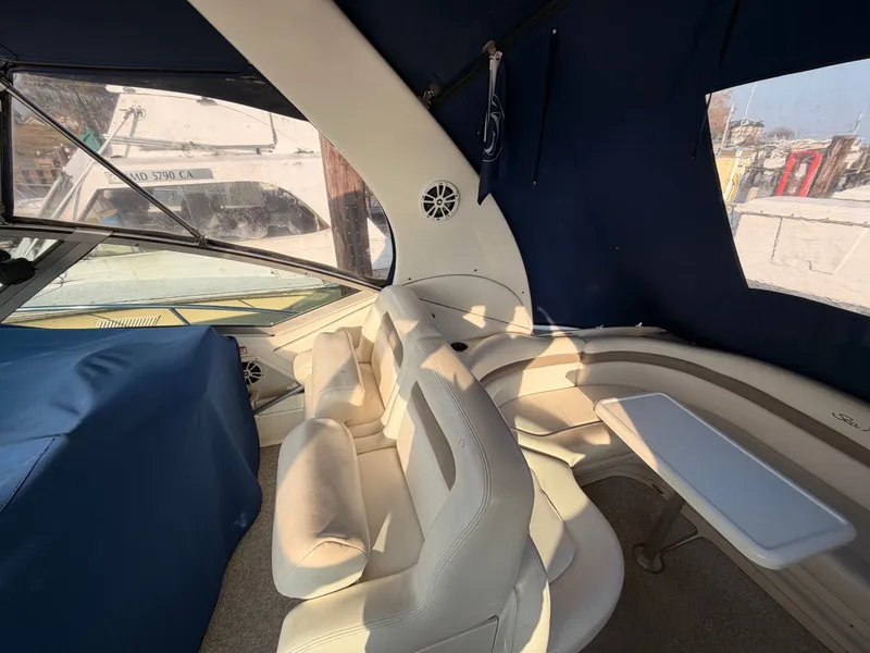 Slide: The Image of Sea Ray Sundancer 320 2003 - 7