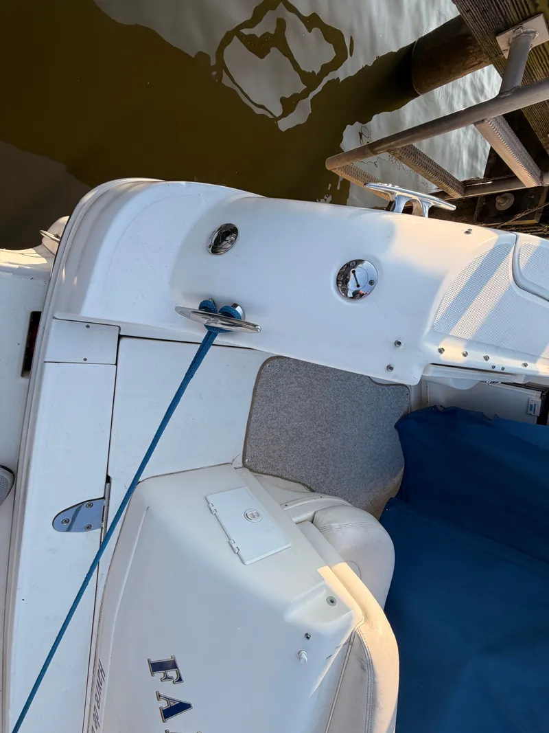 Slide: The Image of Sea Ray Sundancer 320 2003 - 70