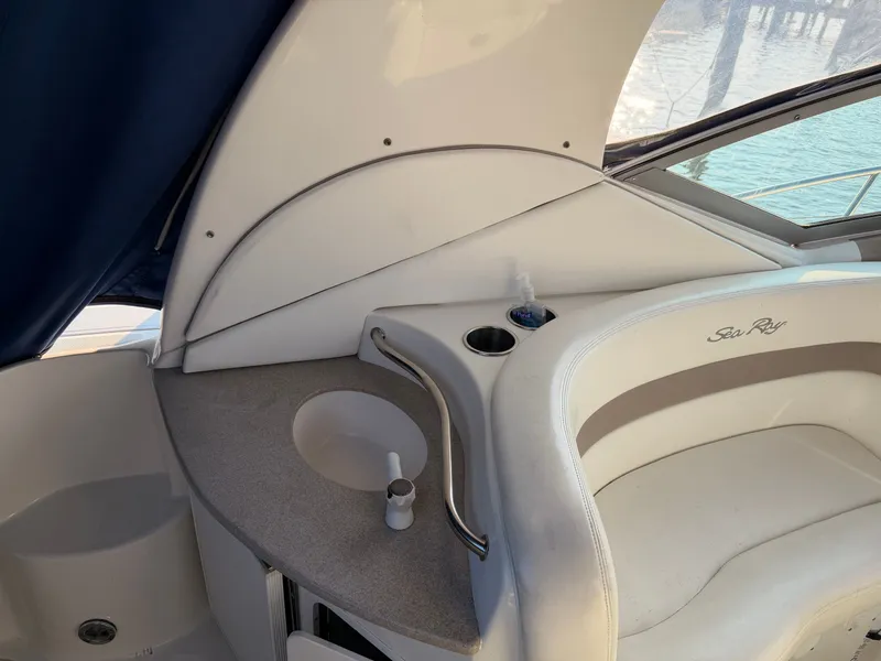 Slide: The Image of Sea Ray Sundancer 320 2003 - 8