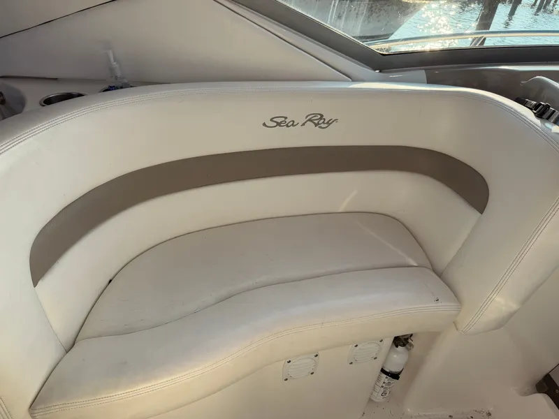 Slide: The Image of Sea Ray Sundancer 320 2003 - 9