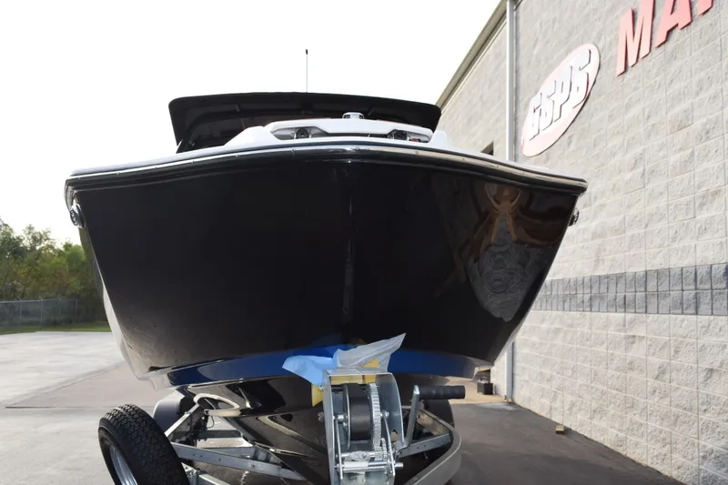 Slide: The Image of 2026 Yamaha Boats 252SD on trailer, parked outside dealership. - 3