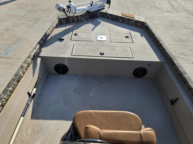 Slide: The Image of Avid 20 Rogue CC 2023 - 14