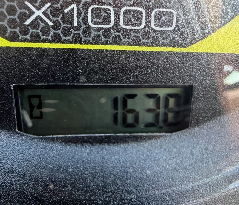 Slide: The Image of Sea Ray SPX 190 Outboard 2021 - 14