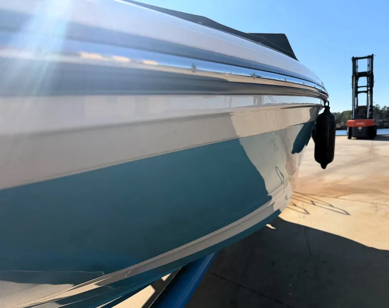 Slide: The Image of Sea Ray SPX 190 Outboard 2021 - 5